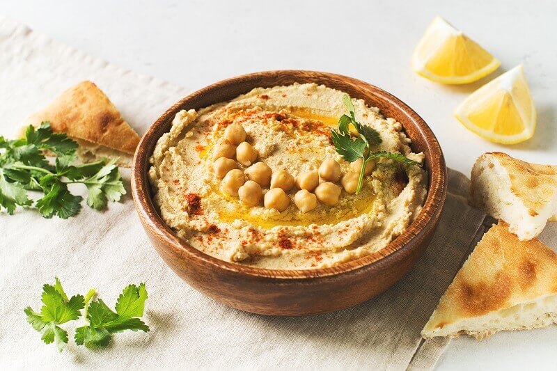 A delicious hummus recipe that is ready in just 5 minutes