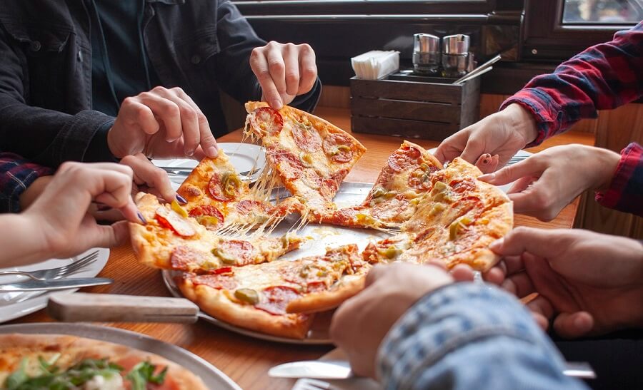 What you need to do before you eat pizza