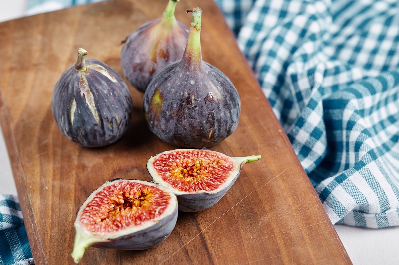 Figs: an excellent solution to replace sugar. The health benefits of figs