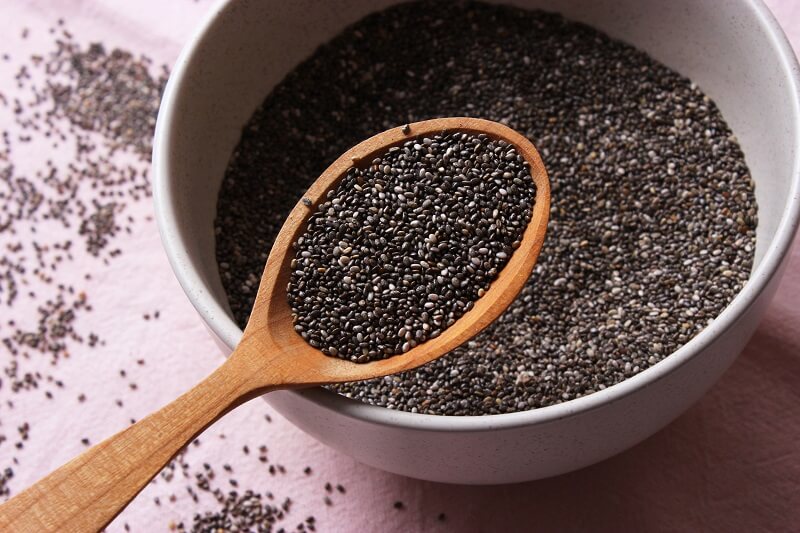 Rethink chia seeds: 3 arguments proving that they are not super-seeds after all