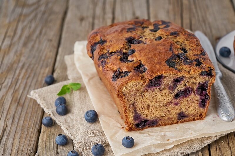 Banana bread with blueberries and oat bran, without sugar