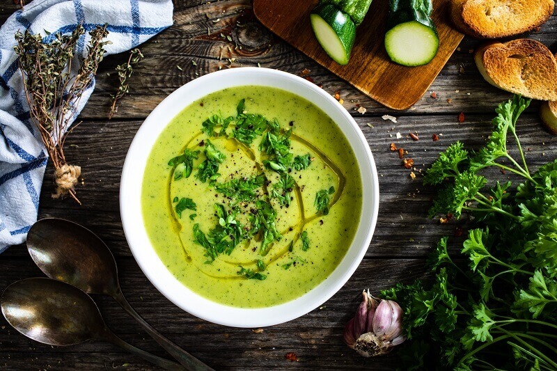 Cold zucchini soup with mint