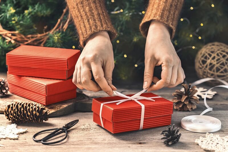 Gifts that cost nothing, and yet anyone would be happy to receive them