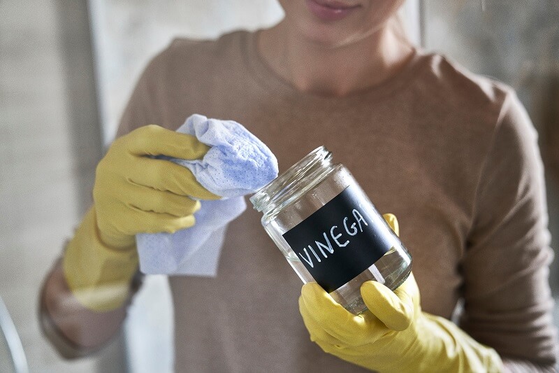 Do you always clean everything with vinegar? Here’s why you shouldn’t